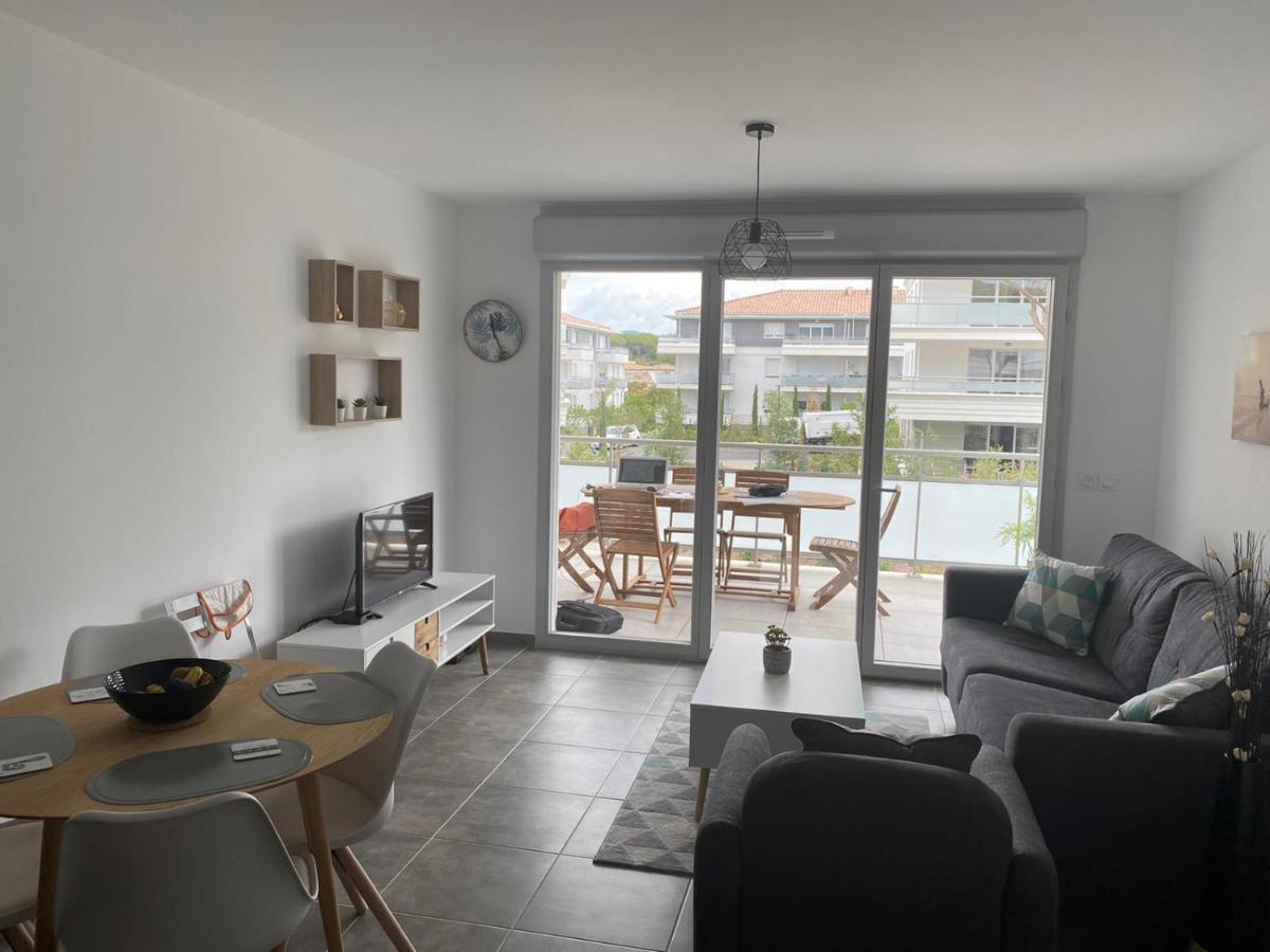 Appartement Neuf Moderne Avec Piscine พูเชต์-ซูราร์ช็องส์ ภายนอก รูปภาพ